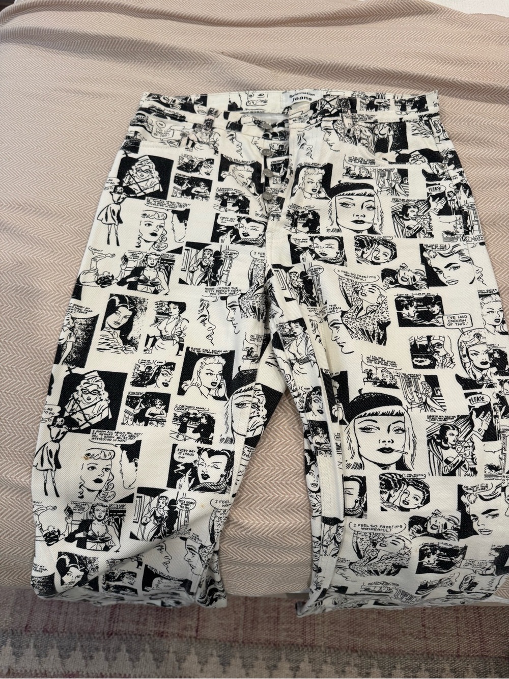 Reformation Black and White Comic-Jeans